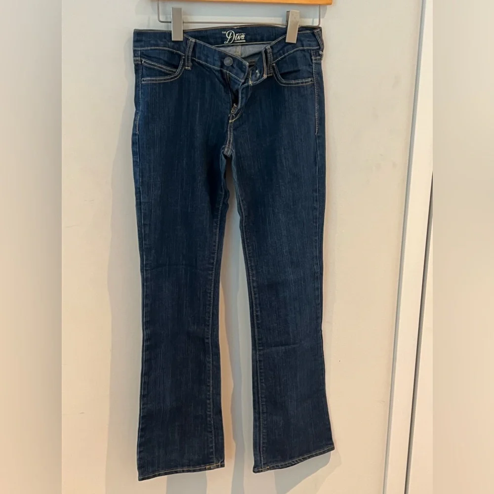 Womens OLD NAVY SIZE 4 DIVA JEANS (c) - Picture 2 of 6